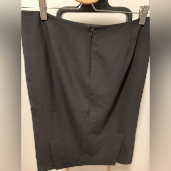 Dark grey theory pencil skirt - Picture 5 of 7